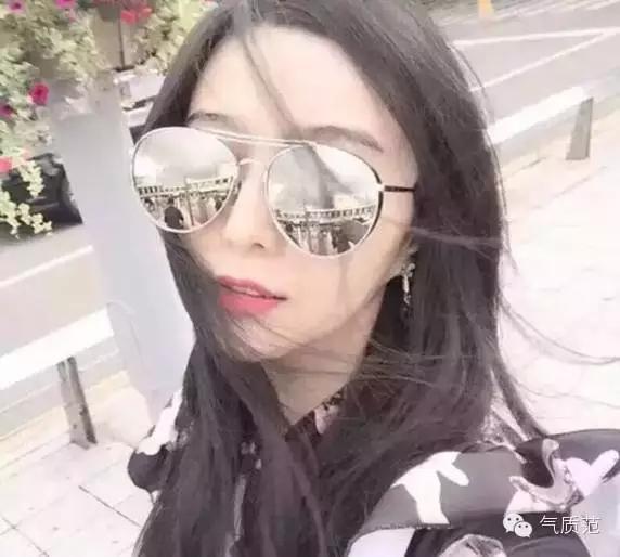 墨镜的正确戴法图片,什么脸型适合戴什么样的墨镜男