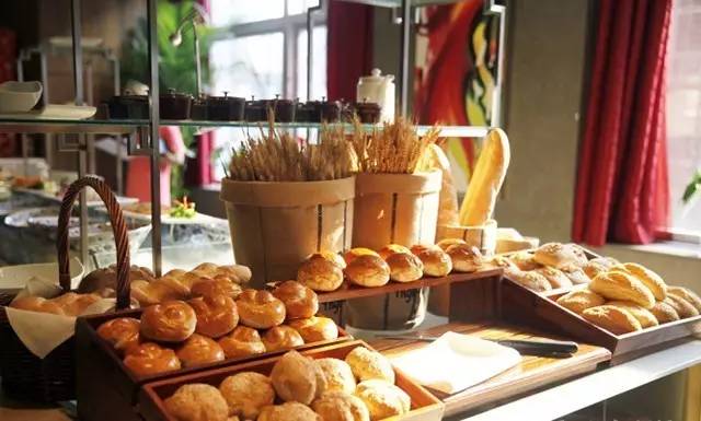 能吃一整天的自助餐,可以吃上一天的自助餐