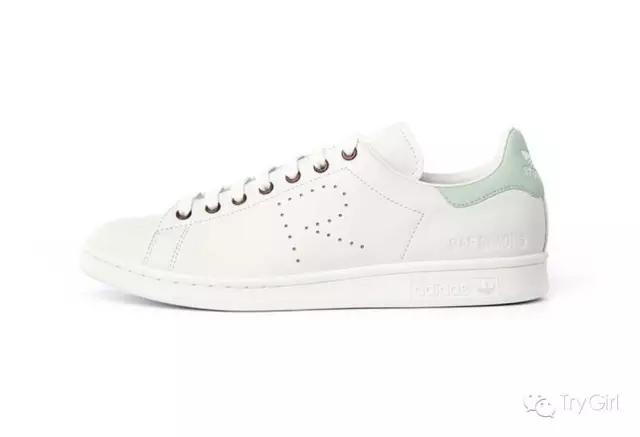 最值得购买的小白鞋推荐,女生一定要买的几款小白鞋