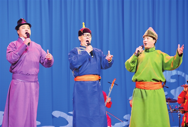 永远做草原上的“红色文艺轻骑兵”——快来了解呼和浩特三支乌兰牧骑队伍在新时代的新作为