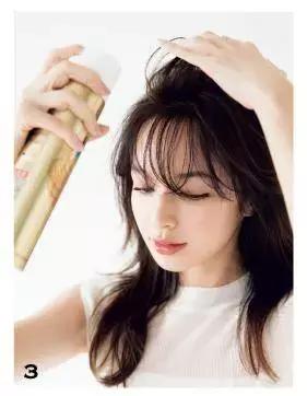 刘海半长不短简单处理视频,刘海特别短怎么拯救不用假发