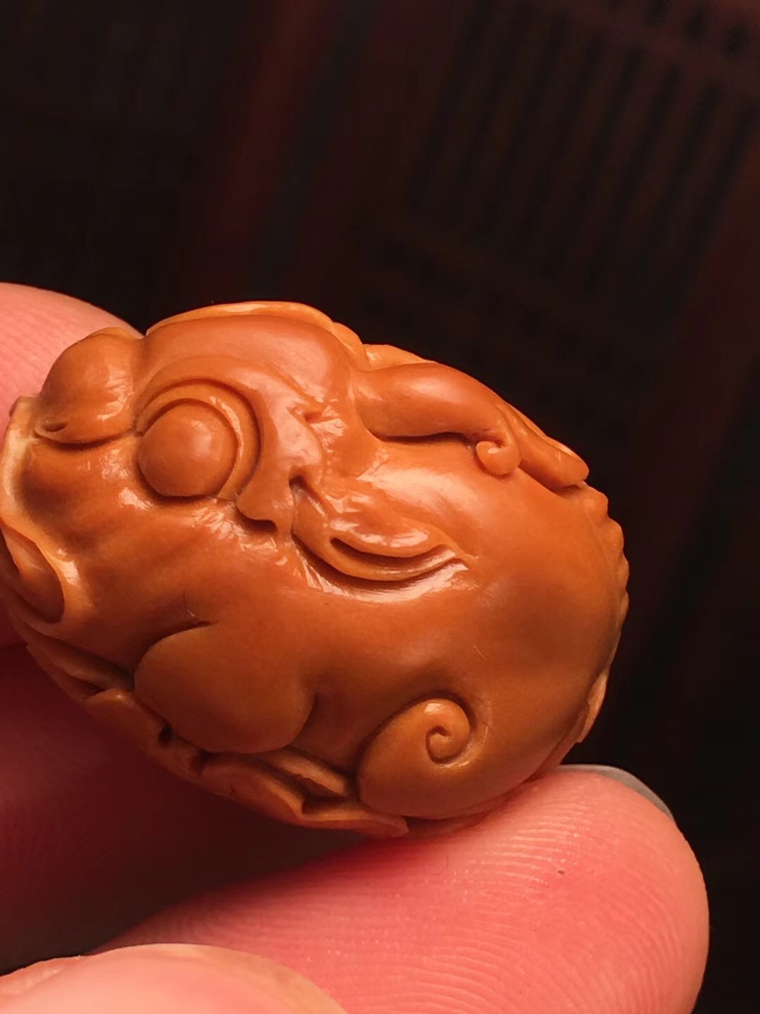 橄榄核里边都干了还容易开裂吗,橄榄核开裂用蛋清还是用502