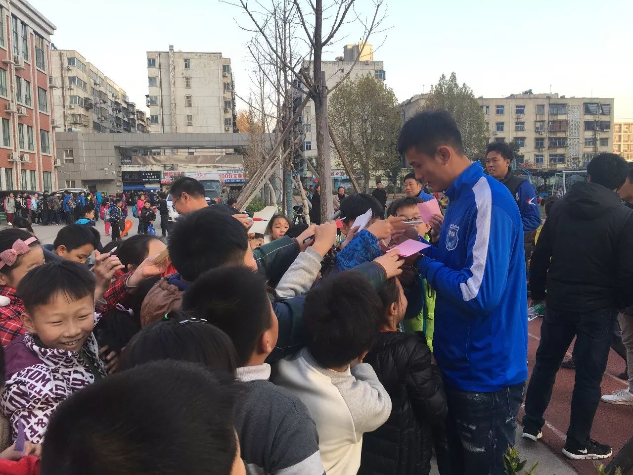 肖智对恒大,肖智里皮