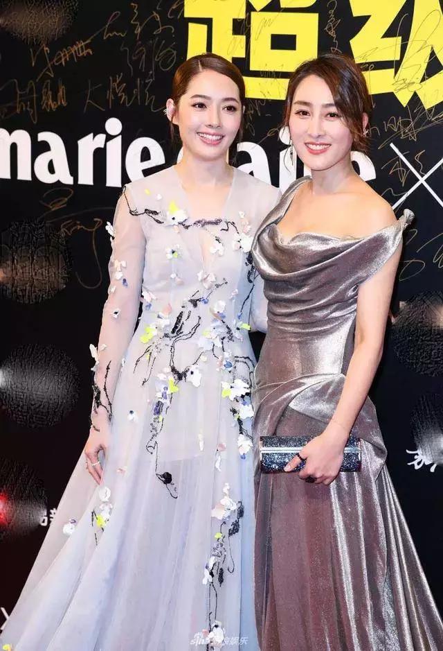 星光大赏杨幂刘亦菲唐嫣,杨幂刘亦菲同框图片