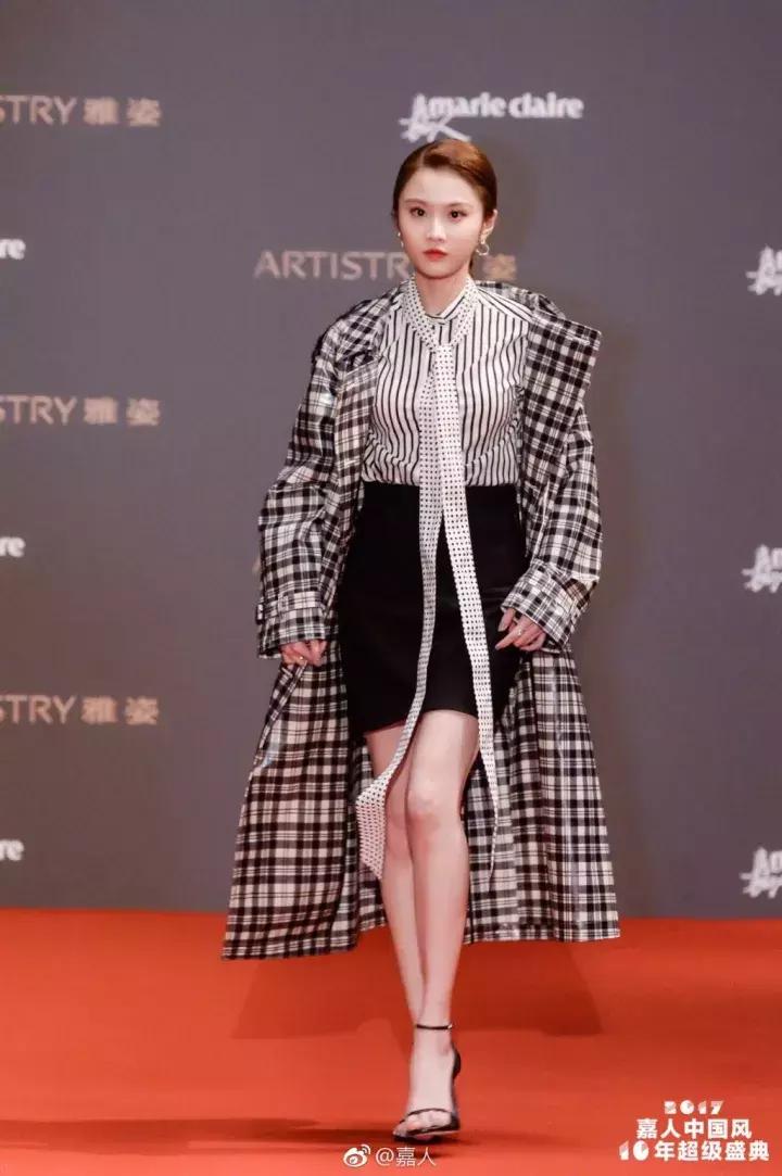 星光大赏杨幂刘亦菲唐嫣,杨幂刘亦菲同框图片