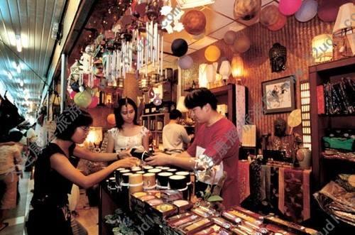 为什么会有景区购物陷阱 (景区购物套路大揭秘)