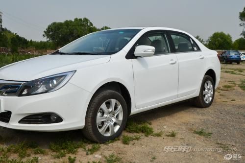 最新款比亚迪纯电动汽车使用感受,比亚迪新能源汽车纯电动车优缺点