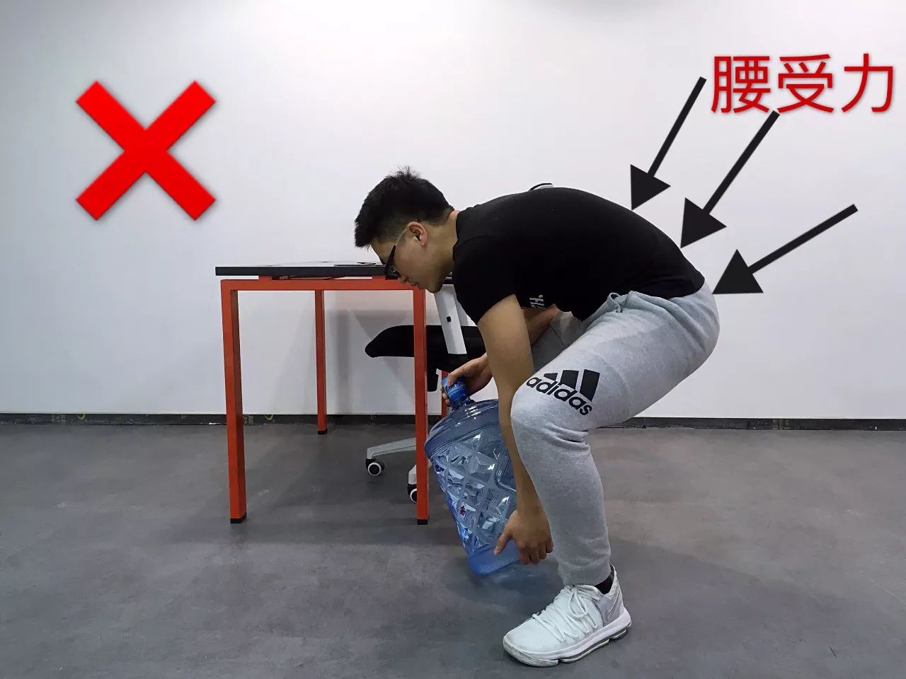 常坐办公室最好的健身方式,适合办公室久坐的健身动作