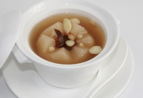 冰糖雪梨炖银耳孕妇可以吃吗,冰糖雪梨炖枇杷孕妇能喝吗
