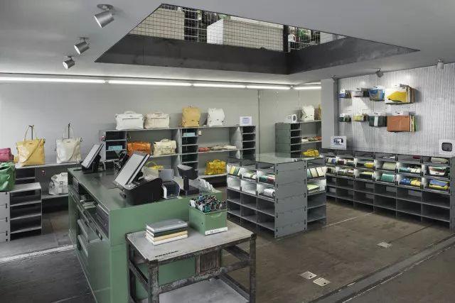 用货车破帆布做的包,用防水布做包包视频