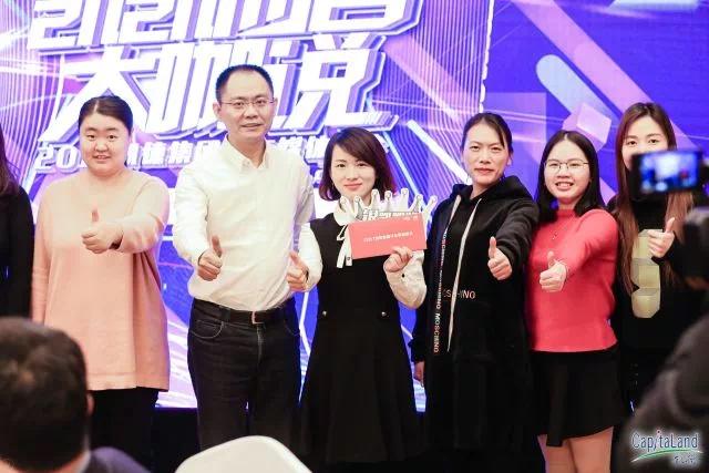 动笔会写稿、动嘴能PK,还有什么是你们不会的吗