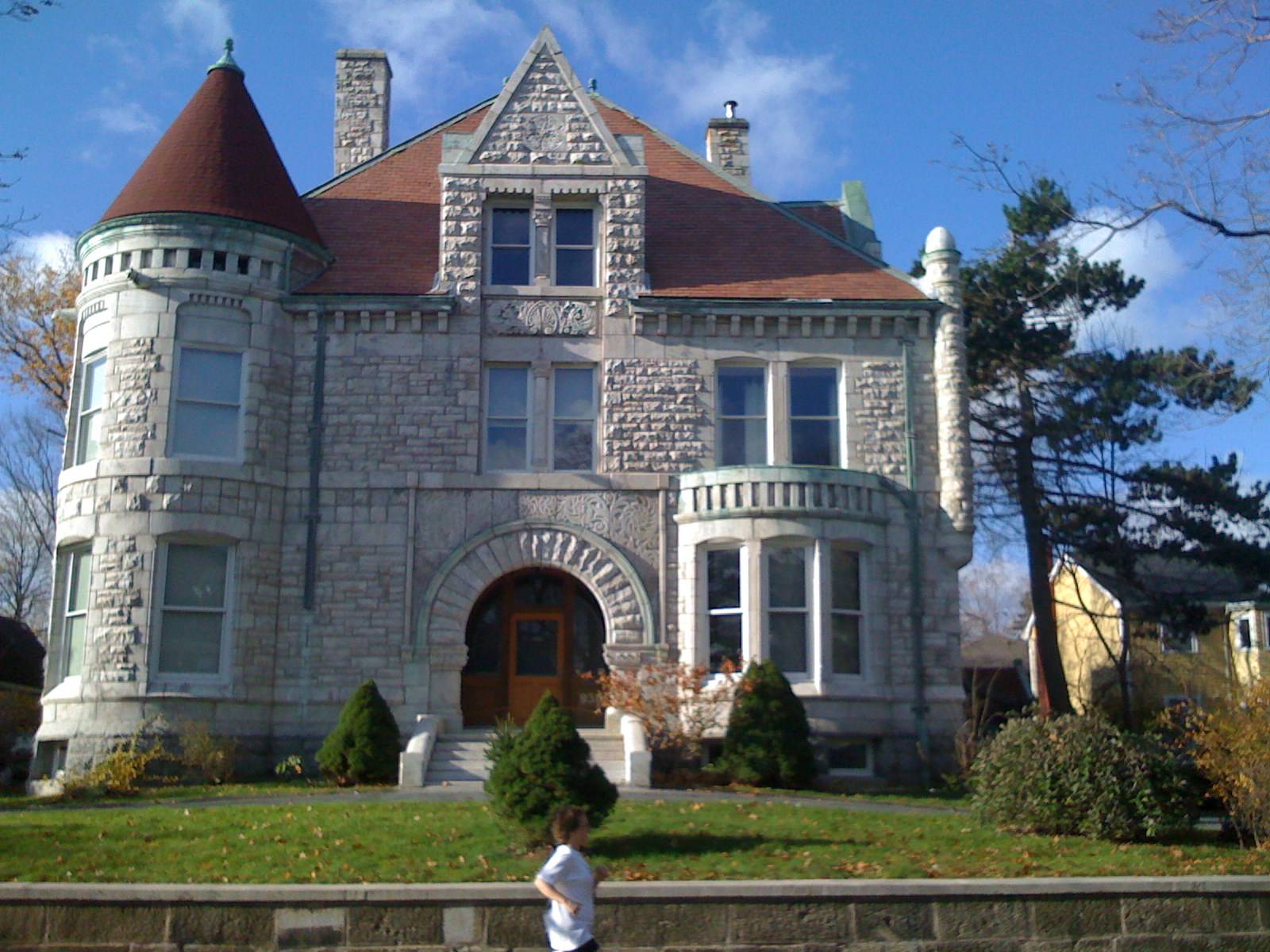 加拿大橡树中学介绍,加拿大中学详细介绍