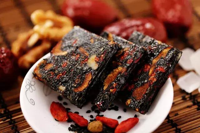 看剧学中医？麝香致不孕、艾叶安胎、阿胶补血都是古装剧瞎编的