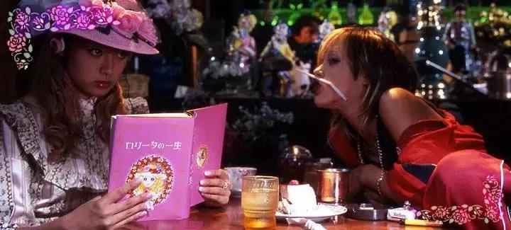 为了一条裙子花光三个月积蓄,为了一条裙子花光三个月的生活费