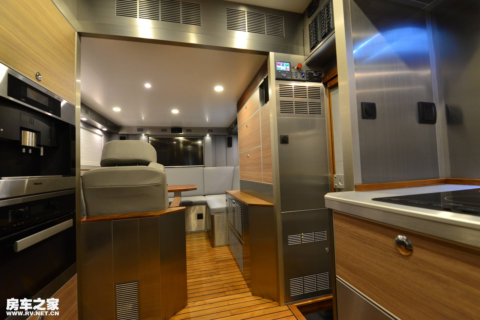 阿莫迪罗征服者越野房车多少万元,阿莫迪罗征服者多少钱