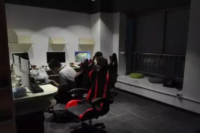 武汉威廉古堡轰趴馆,武汉轰趴