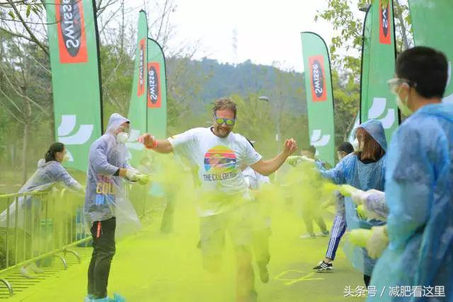 速度上车！今冬广州站的最后一次彩跑，等你来HIGH!