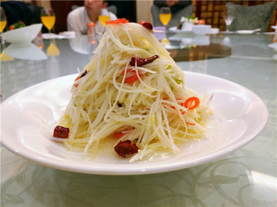 坐着高铁去西安，逛吃逛吃逛吃……