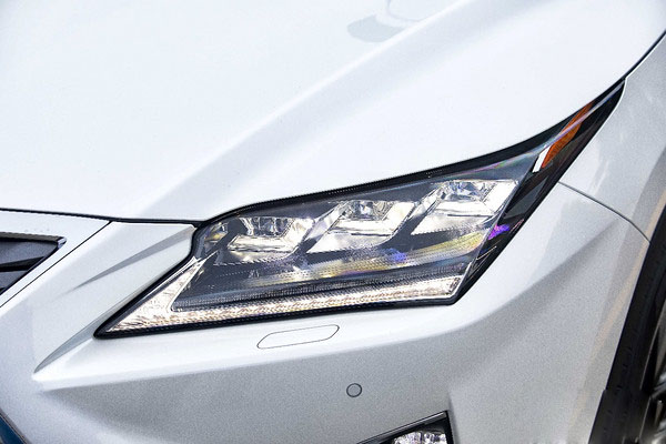 试驾雷克萨斯rx200视频,试驾雷克萨斯ux200锋尚版