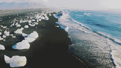 这个圣诞节，如何在合照中脱颖而出，这款减龄花纹一定适合你！