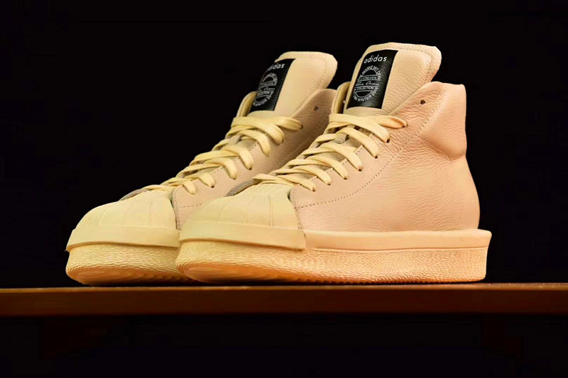 阿迪达斯adidas最新款三叶草,adidas阿迪达斯大男童鞋子