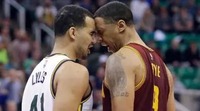 肯尼迪古巴导弹危机纪录片,古巴导弹危机期间肯尼迪决策过程