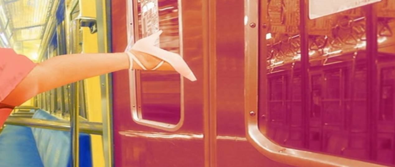 开场20分钟，这部动漫的男主被人爆头而死