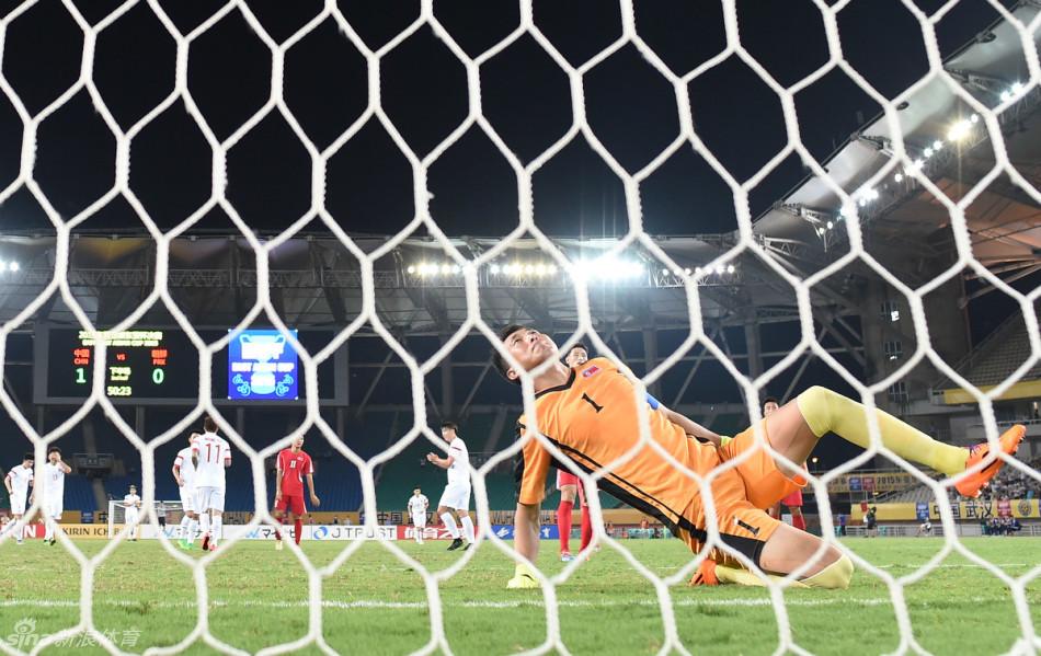 东亚杯国足胜香港队,东亚杯国足冠军