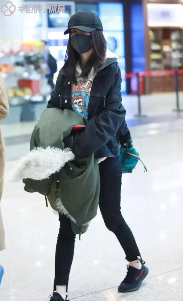 杨幂阿迪达斯冬款代言图片,杨幂adidasoriginals品牌形象代言人