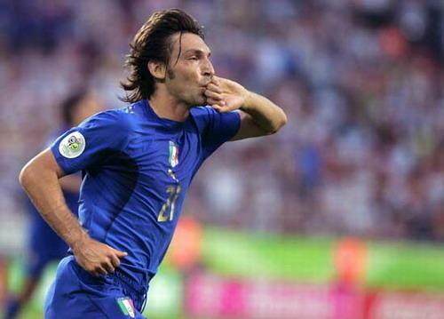 天下足球卡卡托蒂,世界足坛百大球星卡卡