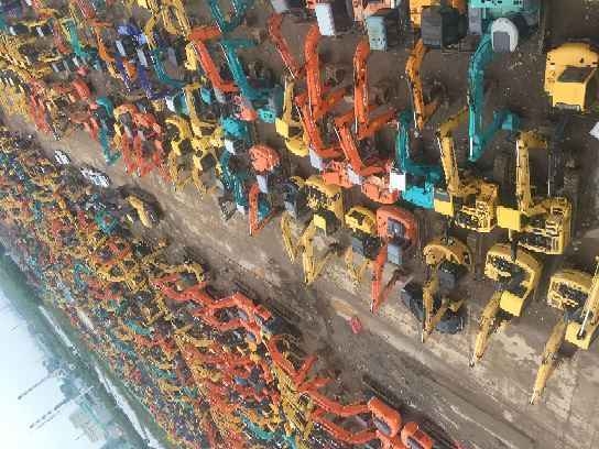 二手挖掘机哪个商家好,如何选二手挖掘机