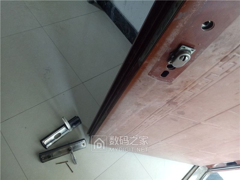 智能门锁拆解步骤,智能门锁拆解图解