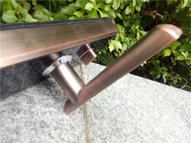 智能门锁容易被小偷无痕打开吗,智能门锁拆解图解