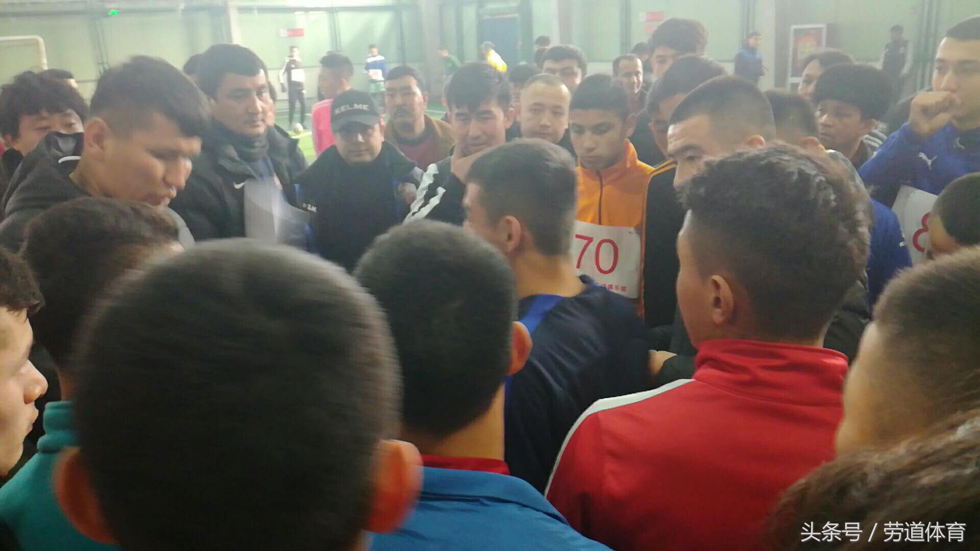 新疆天山雪豹足球队排名,新疆小孩爱足球