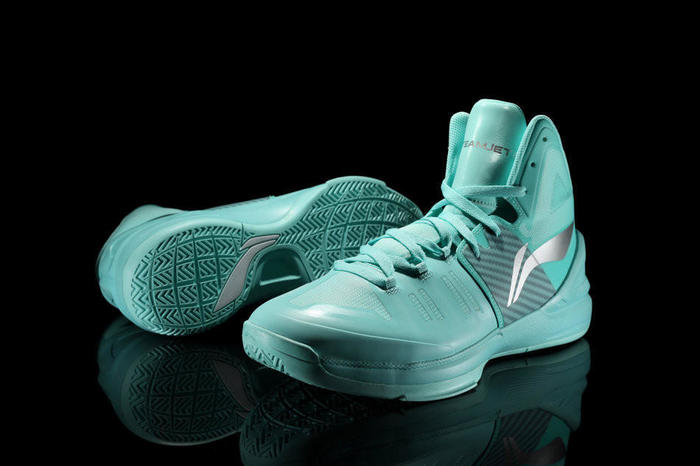 蓝色的球鞋大盘点,蒂芙尼蓝球鞋