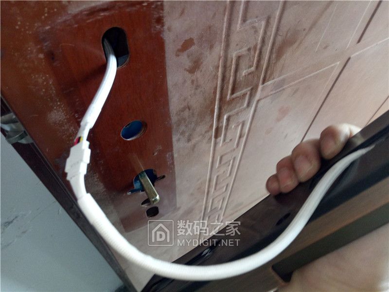 智能门锁拆解步骤,智能门锁拆解图解