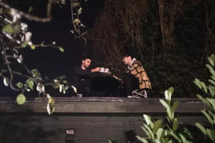 把自家破后院谎称为高级餐厅，7个月做到伦敦餐厅NO.1