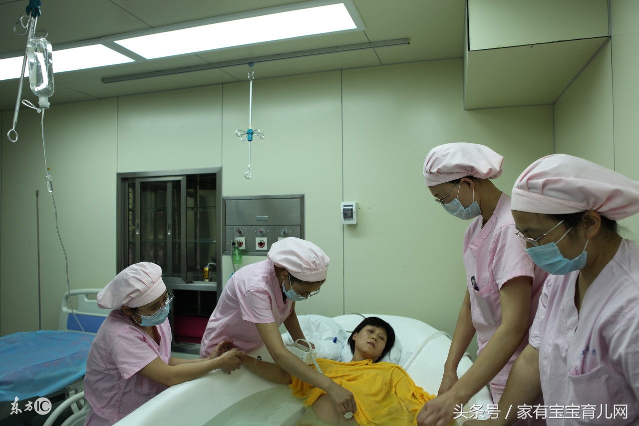 分娩一般先见红还是先宫缩,破水和见红哪个先比较好生