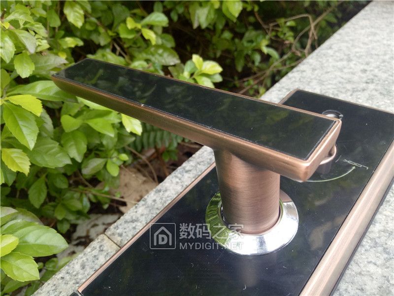 智能门锁容易被小偷无痕打开吗,智能门锁拆解图解