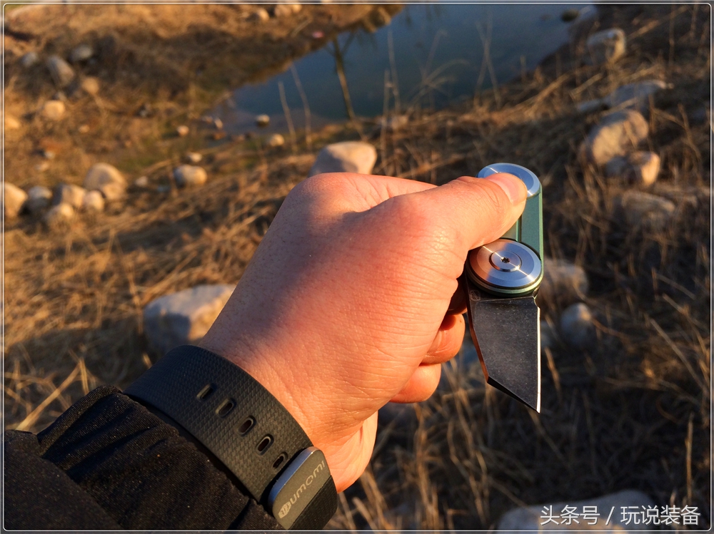 一把小刀的玩具,一把小巧的小刀