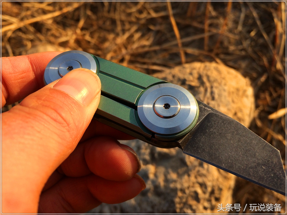 一把小刀的玩具,一把小巧的小刀