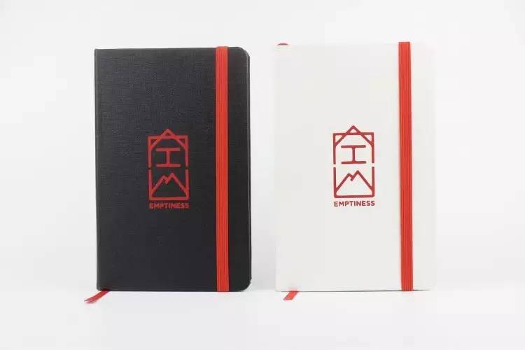 没有故事的小黑和小白