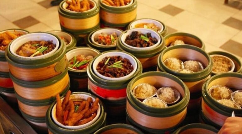 小投资适合年轻人新手干的创业,在家做投资500左右的加工创业项目