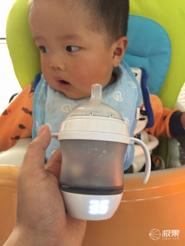 宝宝可加热的奶瓶,婴幼儿自动加热奶瓶