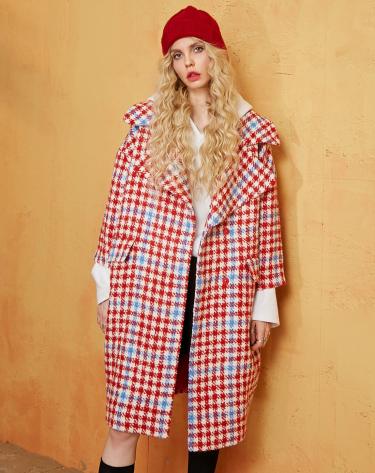 穿彩格大衣，不做佛系中年人