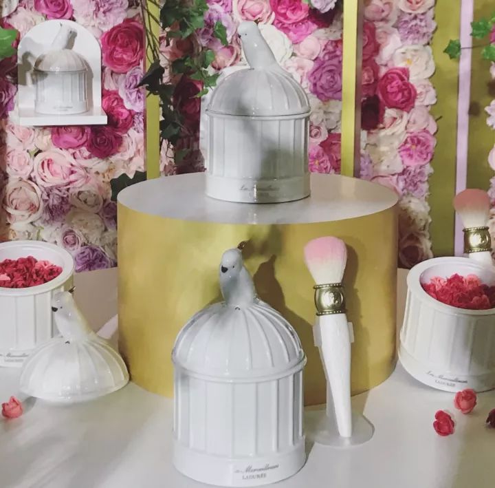 2018chanel鏂板搧缇庡鑵孩,2020鎶栭煶鐖嗘缇庡