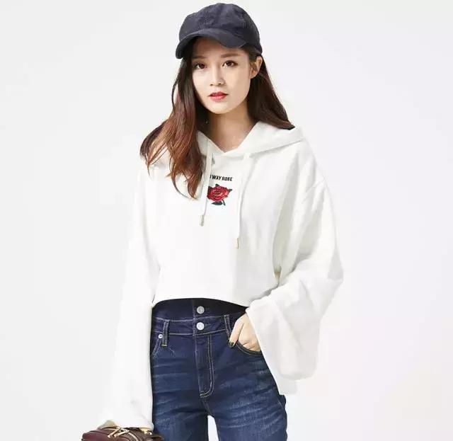 唐艺昕张若昀同穿同款外套,张若昀唐艺昕穿白色衣服