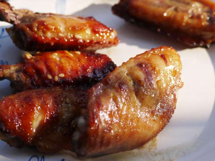 烧烤摊的烤鸡超级香,烧烤摊最受欢迎的食物