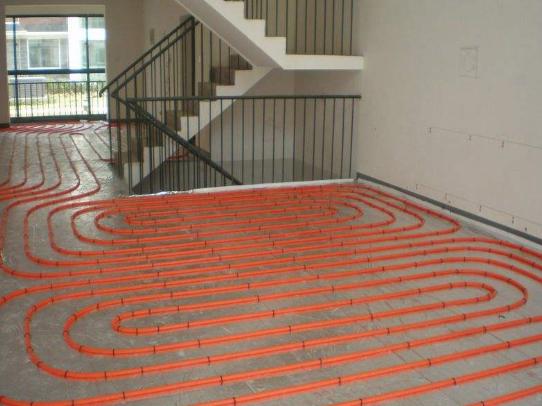 是电地暖好还是水地暖好,水地暖和电地暖哪个实用