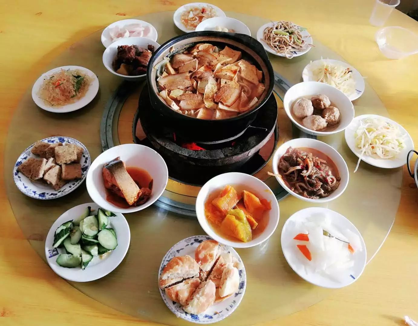 柳沟豆腐宴几个人最划算,柳沟豆腐宴几号最好吃